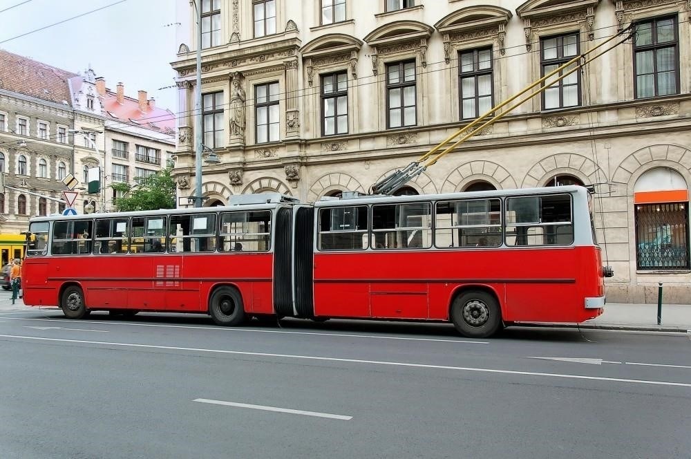 Почему троллейбусы особенно уязвимы к перебоям в электроснабжении